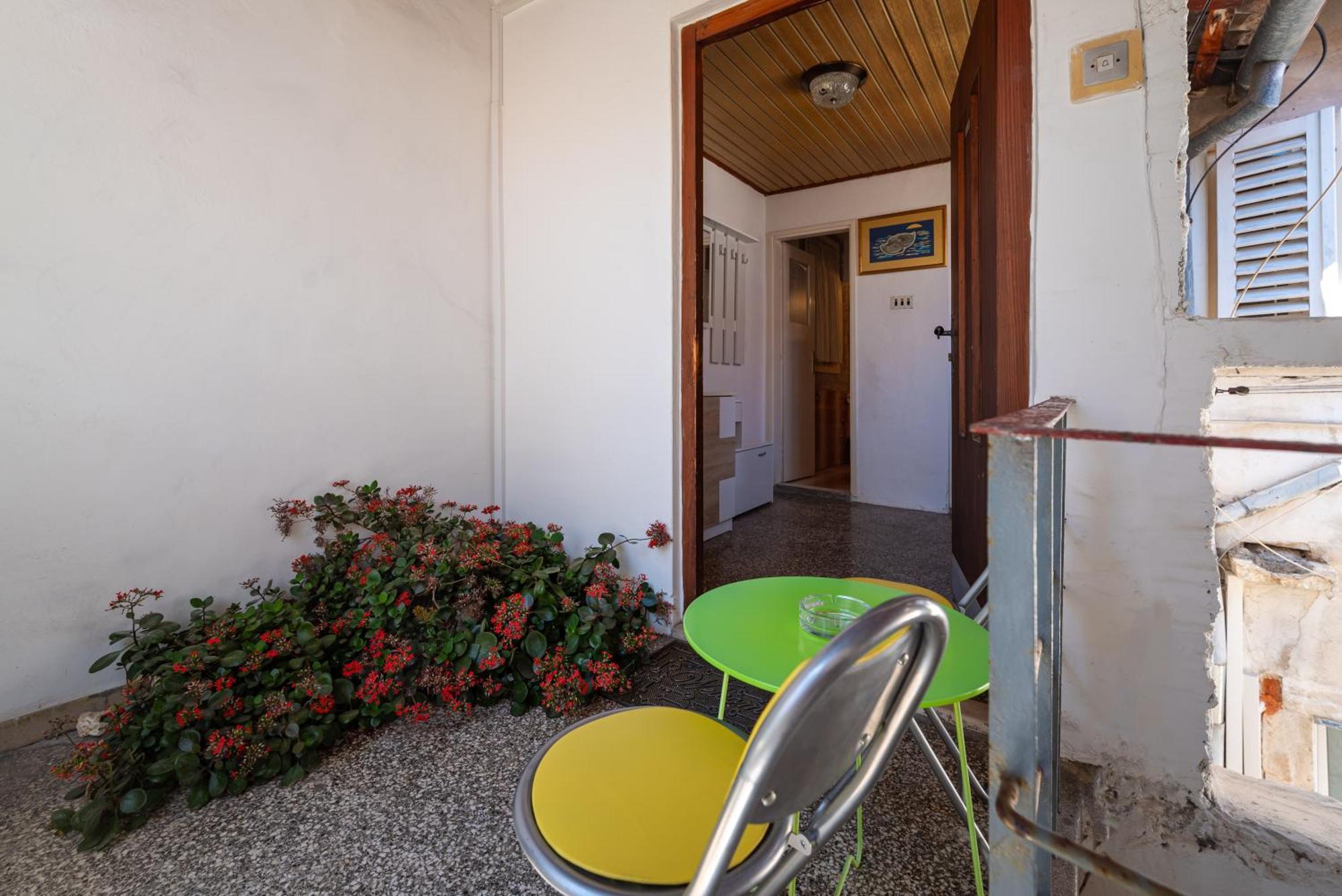 Timeless Antique Old Town With Terrace Apartment Zadar Exterior photo